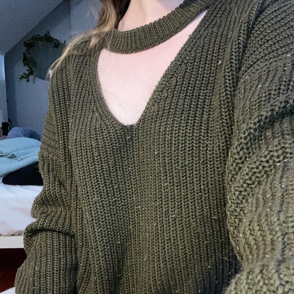 cute green knit cutout oversized sweater - Picture 2 of 3